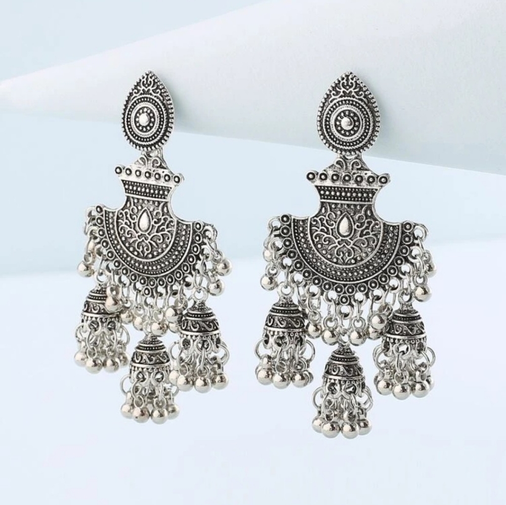 NWT Antique silver jhumkas/ Indian pakistani jewellery/ bead tassels jhumka